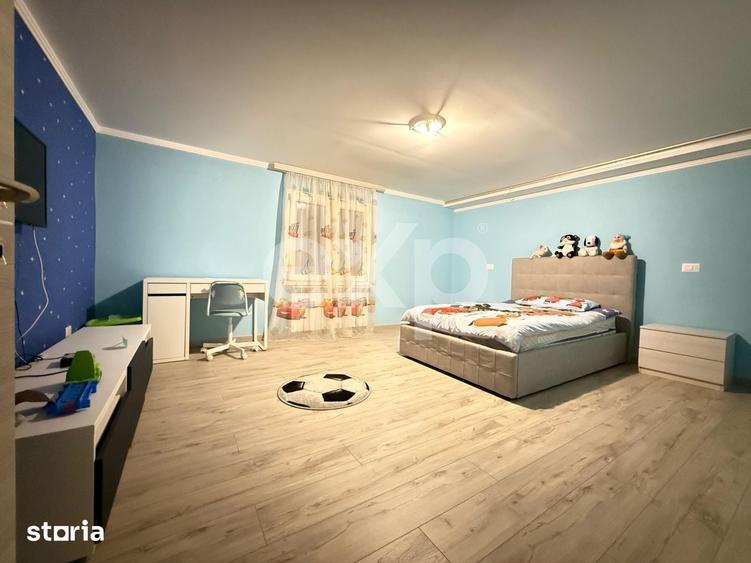 Casă cu 5 camere cu Teren 582 Mp în Săucești
