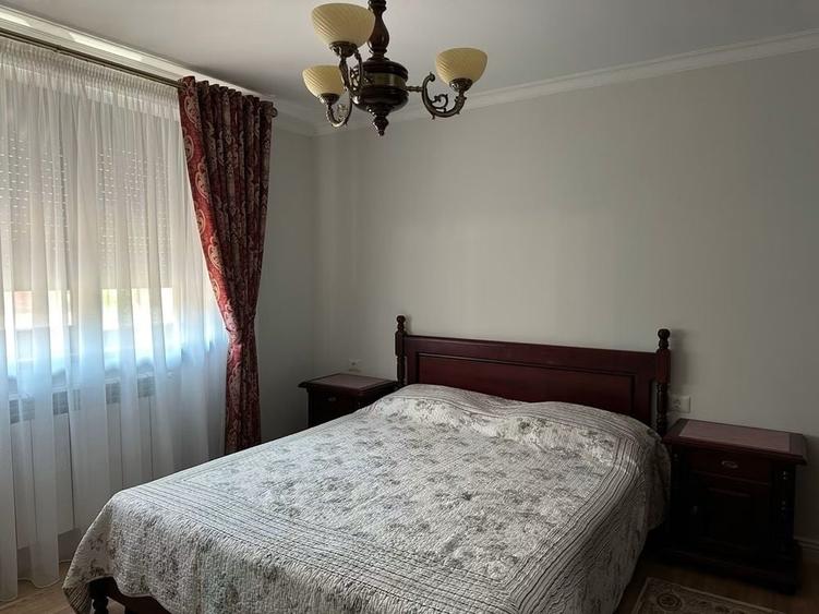 Casă cu 4 camere în Ultracentral
