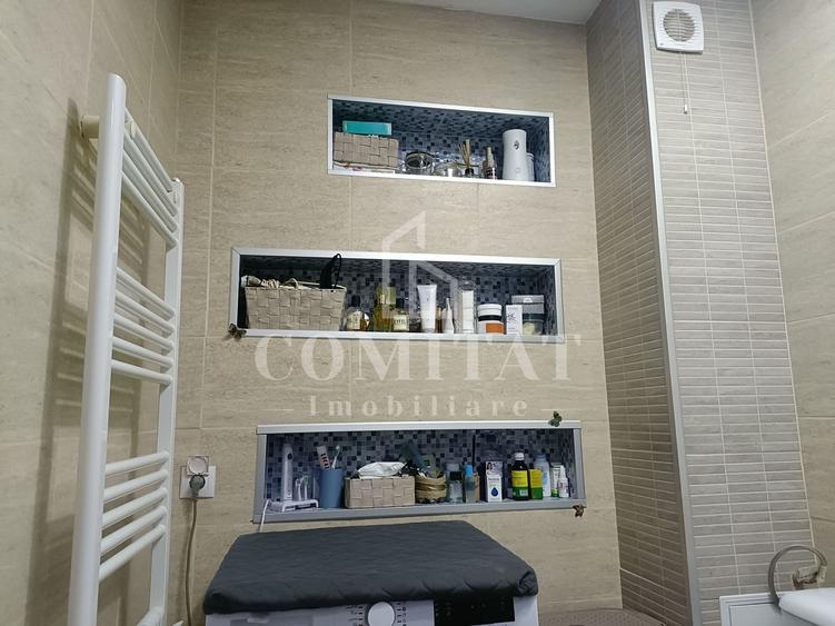 Apartament cu 3 camere semidecomandat, mobilat în Apahida