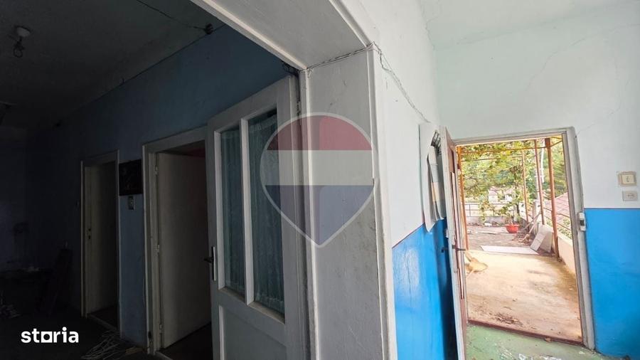 Casă cu 4 camere cu Teren 254 Mp în Central