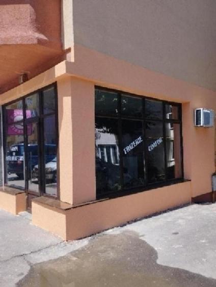 Spatiu  Comercial  de vanzare  , Zona  Coresi , Str. Octavian Goga - 4