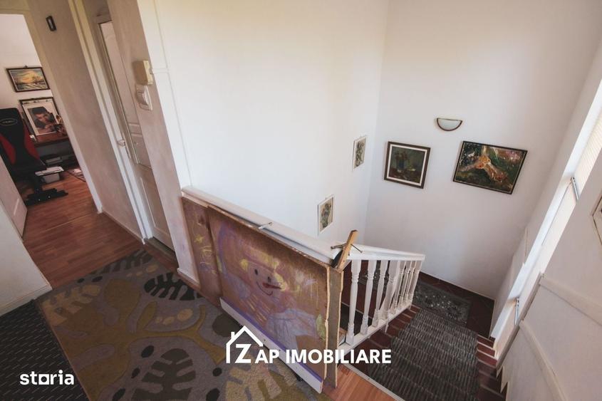 Casă cu 4 camere în Central