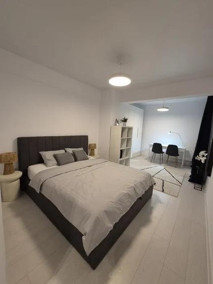 Apartament cu 2 camere decomandat, mobilat în Trafic Greu