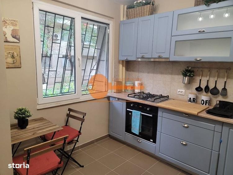 Apartament cu 2 camere semidecomandat în 1 Mai
