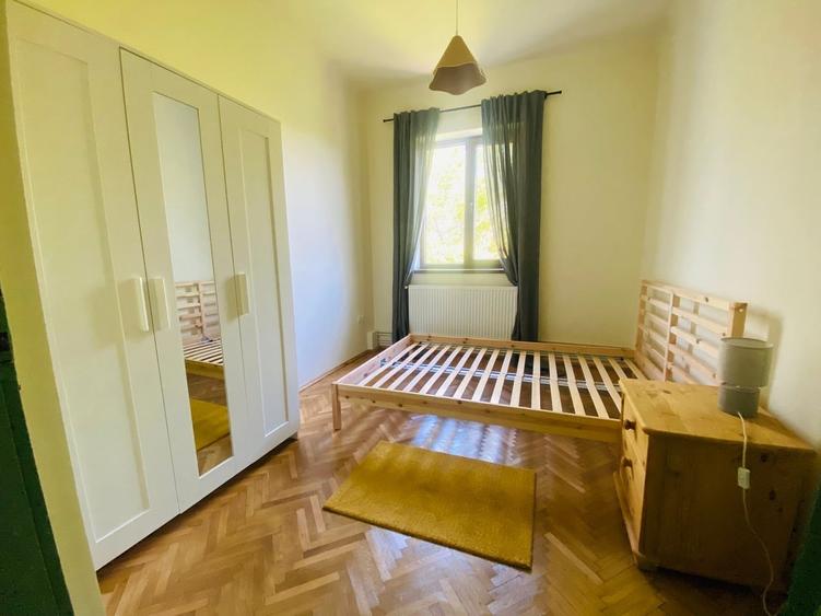 Apartament cu 2 camere semidecomandat în 1 Decembrie 1918