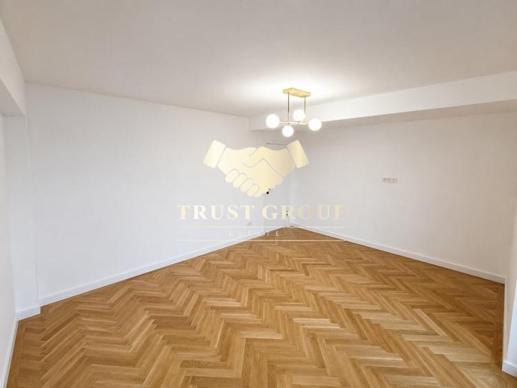 Apartament cu 3 camere decomandat în Armeneasca