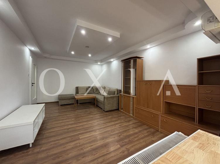 Apartament cu 3 camere decomandat, mobilat în Cetății