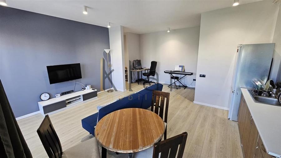 Apartament cu 2 camere semidecomandat, mobilat în Gheorgheni