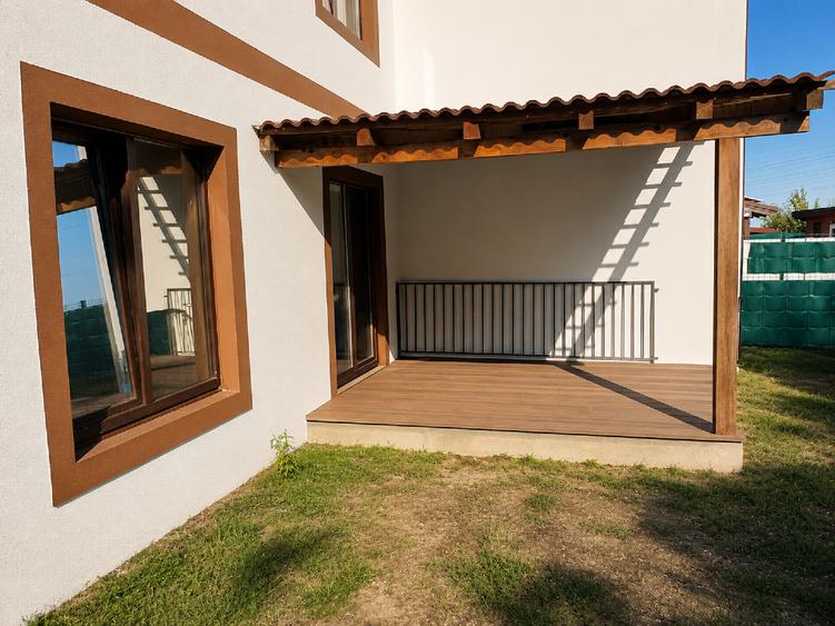 Duplex cu 4 camere cu Canalizare în Giroc