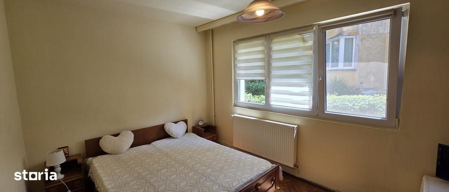 Apartament cu 2 camere semidecomandat în Centrul Civic