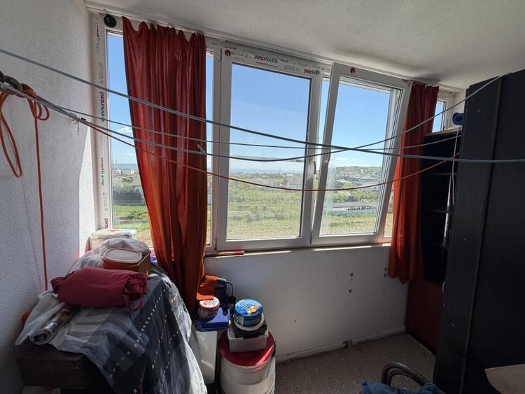 Apartament cu 2 camere decomandat, mobilat în Micești