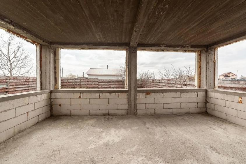 Casă cu 3 camere cu Teren 477 Mp în Bradu