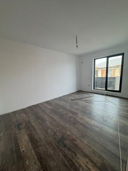 Apartament cu 2 camere decomandat în Bragadiru