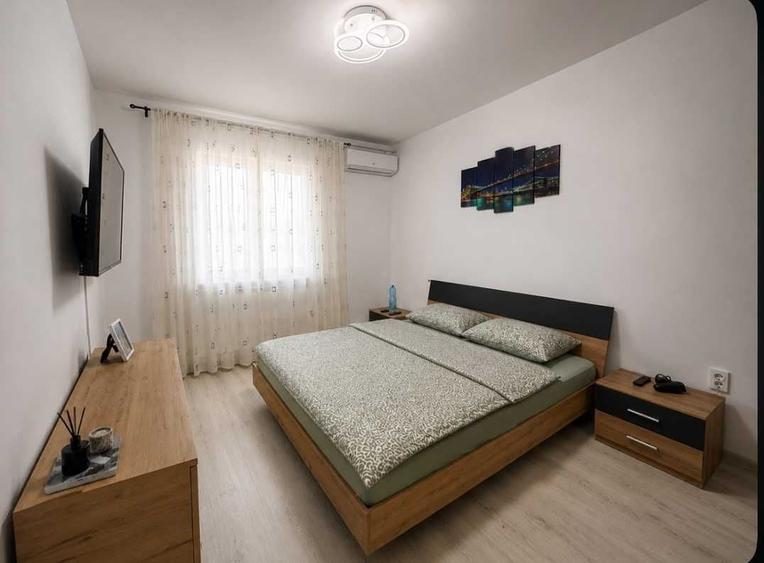 Apartament cu 2 camere decomandat în Giroc