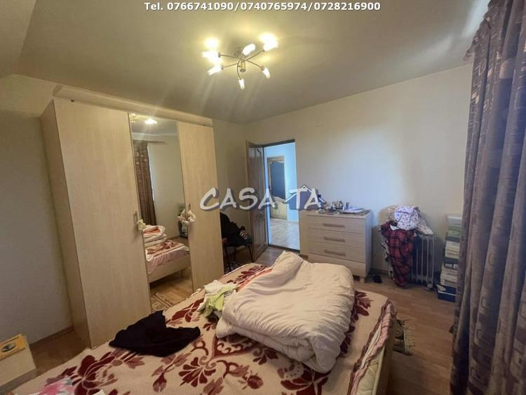 Casă individuală cu 4 camere cu Canalizare în Primăverii