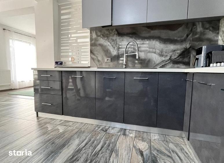 Casă cu 4 camere cu Teren 400 Mp în Valea Lupului