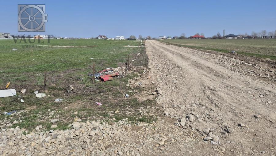 Teren Construcții intravilan de 9545 mp, în Vidra