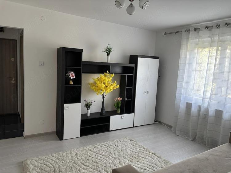 Apartament cu 2 camere semidecomandat în Central