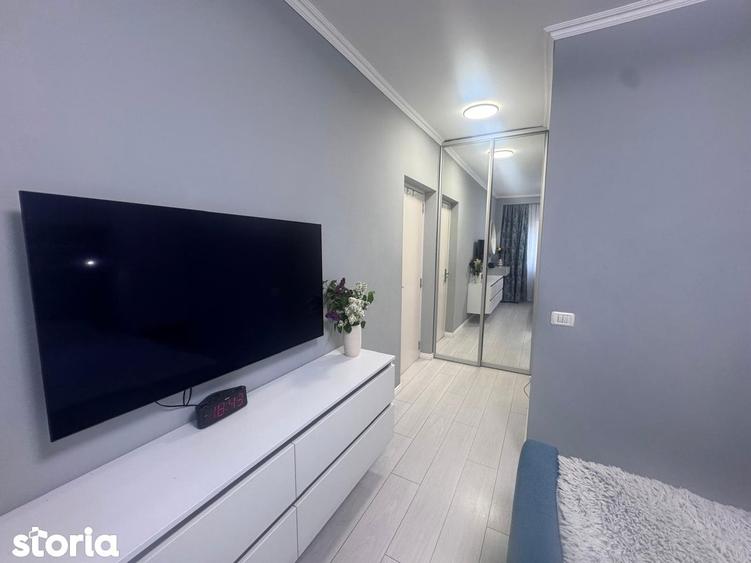 Apartament cu 3 camere decomandat în Drumul Taberei