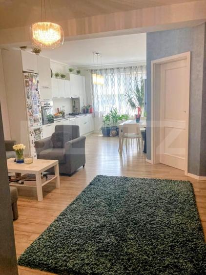 Apartament cu 2 camere semidecomandat, mobilat în Florești