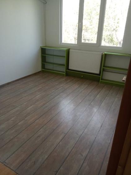 Apartament cu 3 camere decomandat, mobilat în Politehnica