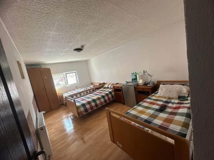 Casă cu 30 camere cu Teren 2150 Mp în Central