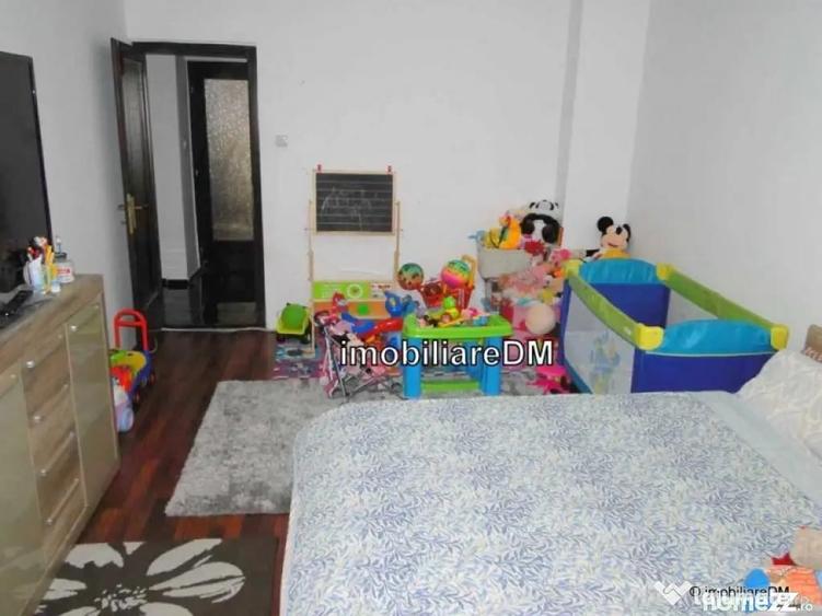 Apartament cu 2 camere decomandat în Tătărași
