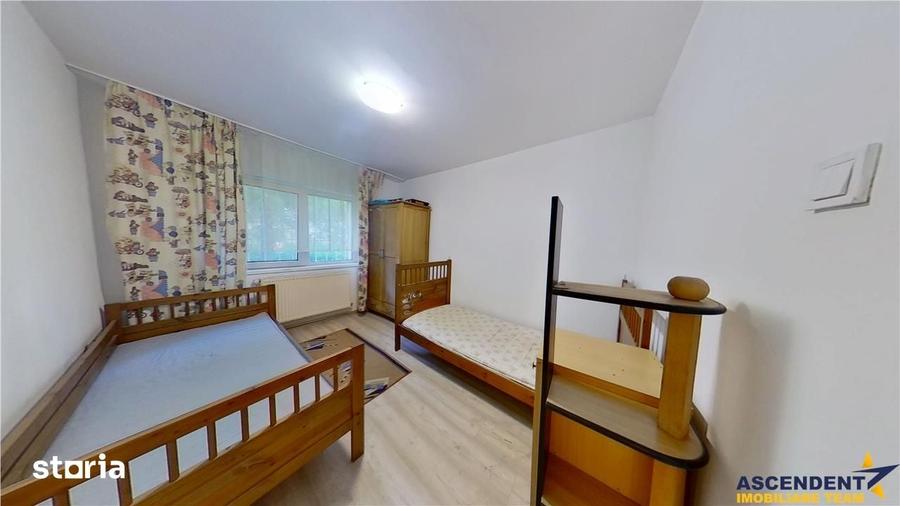 Apartament cu 3 camere decomandat, mobilat în Gării