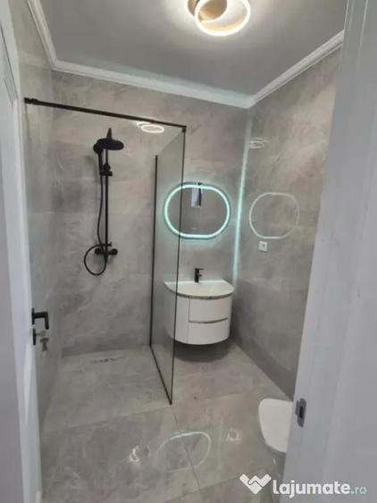 Casă cu 4 camere cu Teren 300 Mp în Central