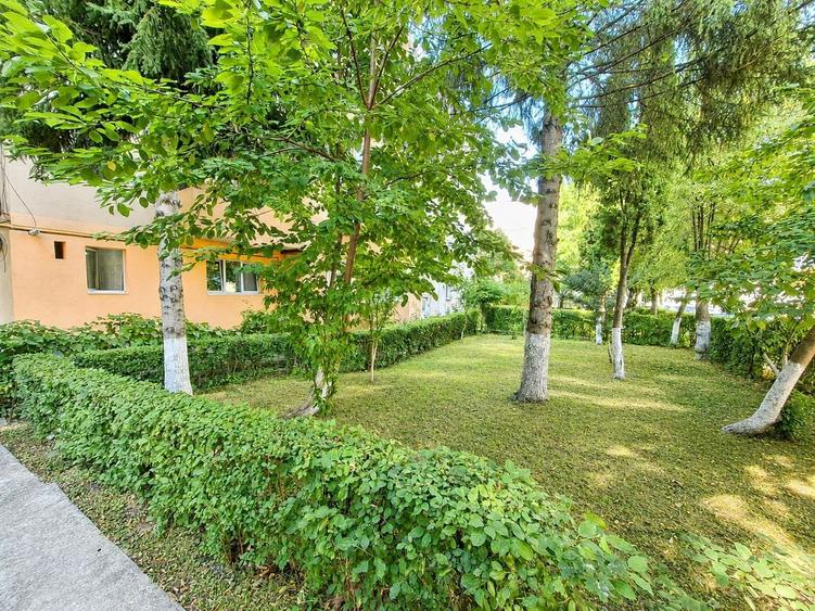Apartament cu 2 camere decomandat în Zorilor