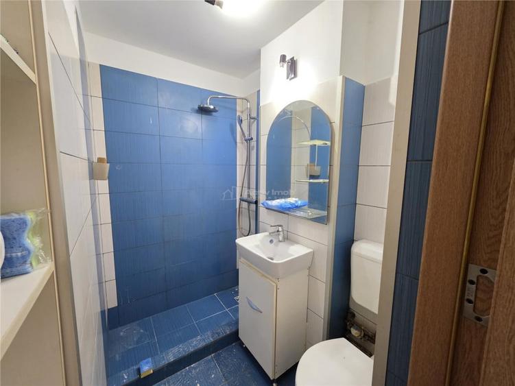 Apartament cu 2 camere decomandat în Colentina