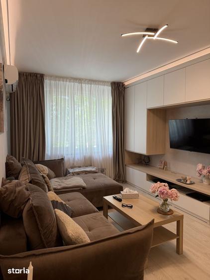 Apartament cu 3 camere decomandat în Ozana