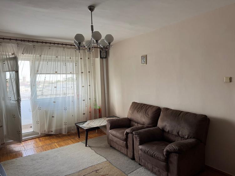 Apartament cu 3 camere decomandat în Ultracentral