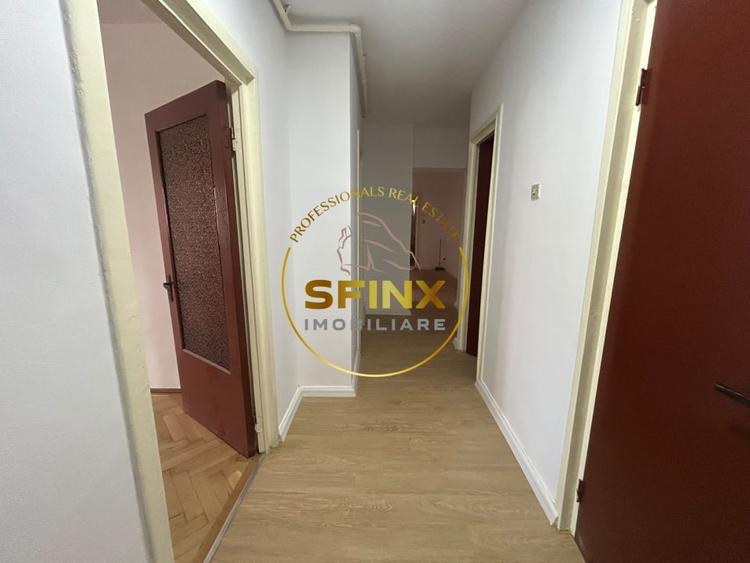 Apartament cu 4 camere decomandat în 1 Mai