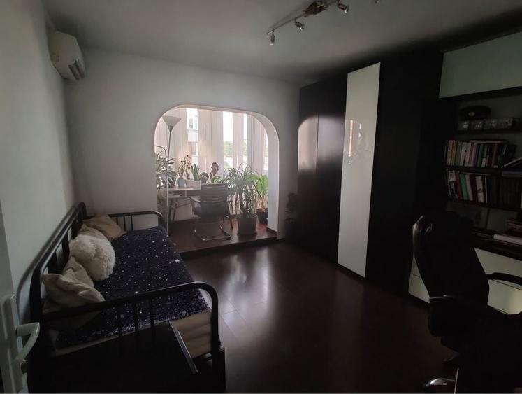 Apartament cu 4 camere decomandat în Dosu Bricii