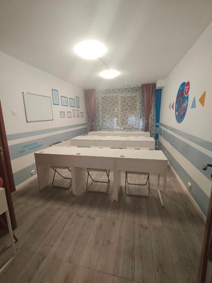 Apartament cu 4 camere semidecomandat în Colentina