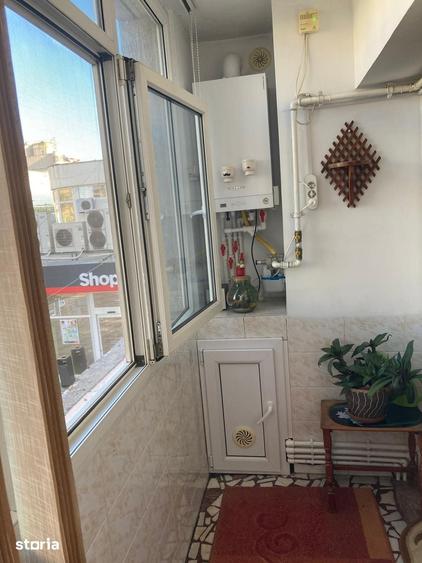 Apartament cu 3 camere decomandat în Tomis III