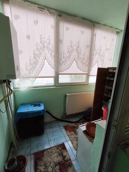 Apartament cu 2 camere decomandat în Triaj