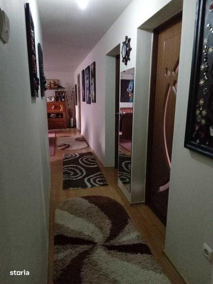 Casă cu 4 camere cu Teren 500 Mp în Central