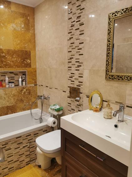 Apartament cu 3 camere decomandat în Traian