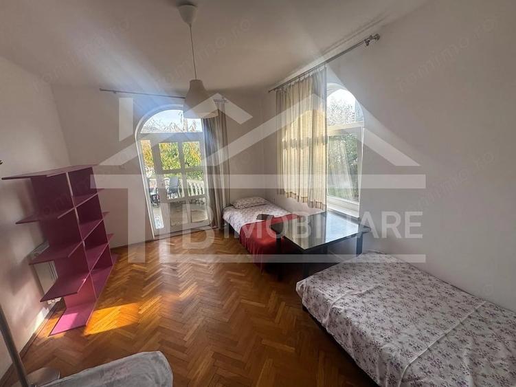 Casă cu Teren 2500 Mp în Corunca