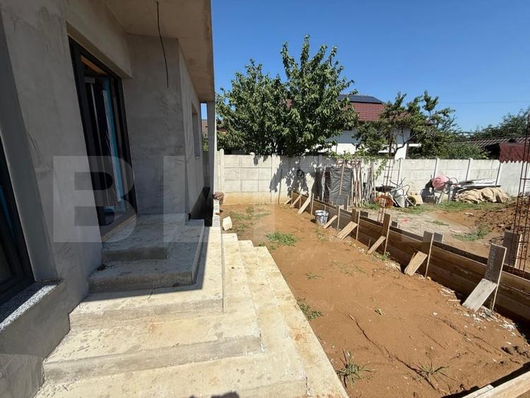 Casă individuală cu 3 camere cu Teren 220 Mp în Sud-Est