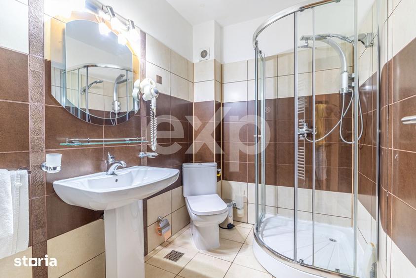 Spațiu comercial, de 870 mp, în Central