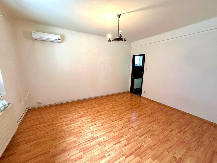 Garsonieră semidecomandată în Domenii