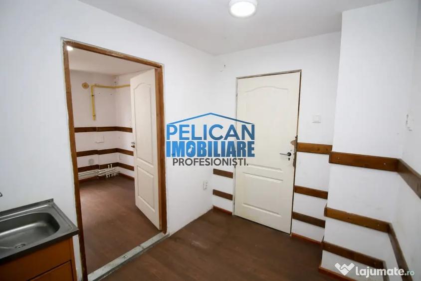 Garsonieră în Vest