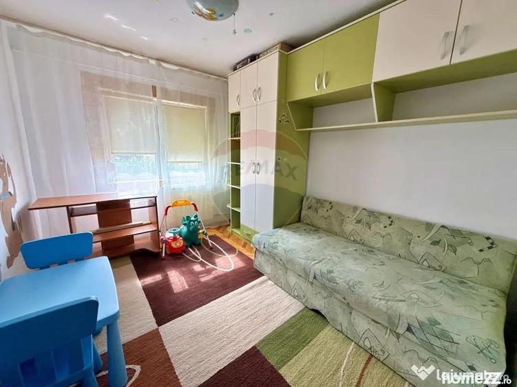 Apartament cu 3 camere decomandat în Micălaca