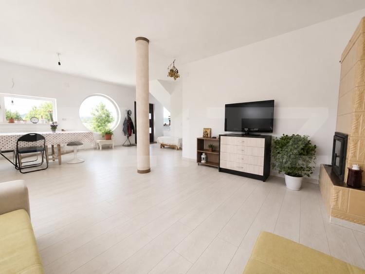 Casă individuală cu 4 camere cu Teren 1458 Mp în Pucioasa