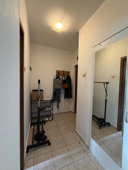Apartament cu 2 camere semidecomandat în Sud