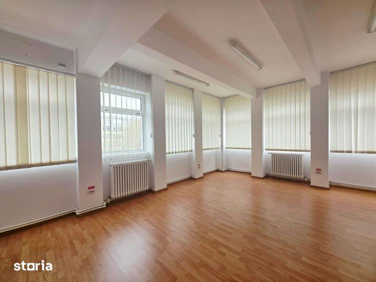 Spațiu comercial, de 72 mp, în Primăverii