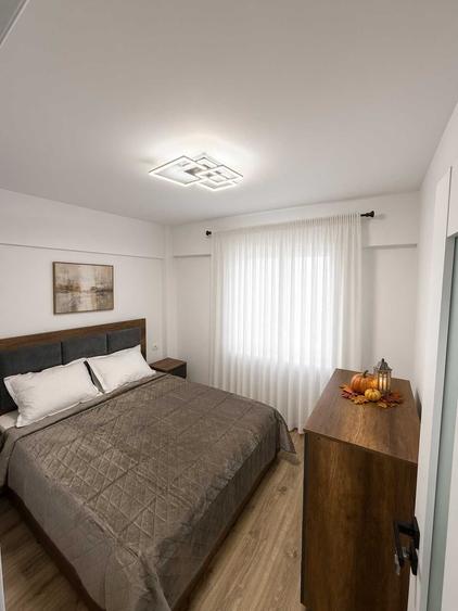 Apartament cu 3 camere decomandat în Hârșova